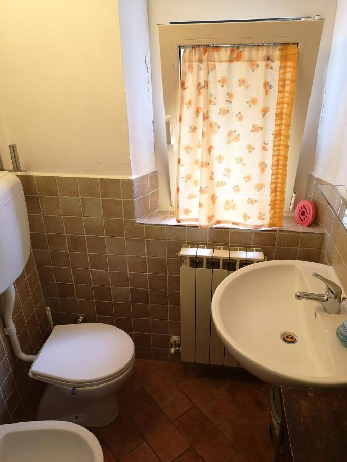 Appartamento Tipico In Centro Storico Urbino Exterior foto
