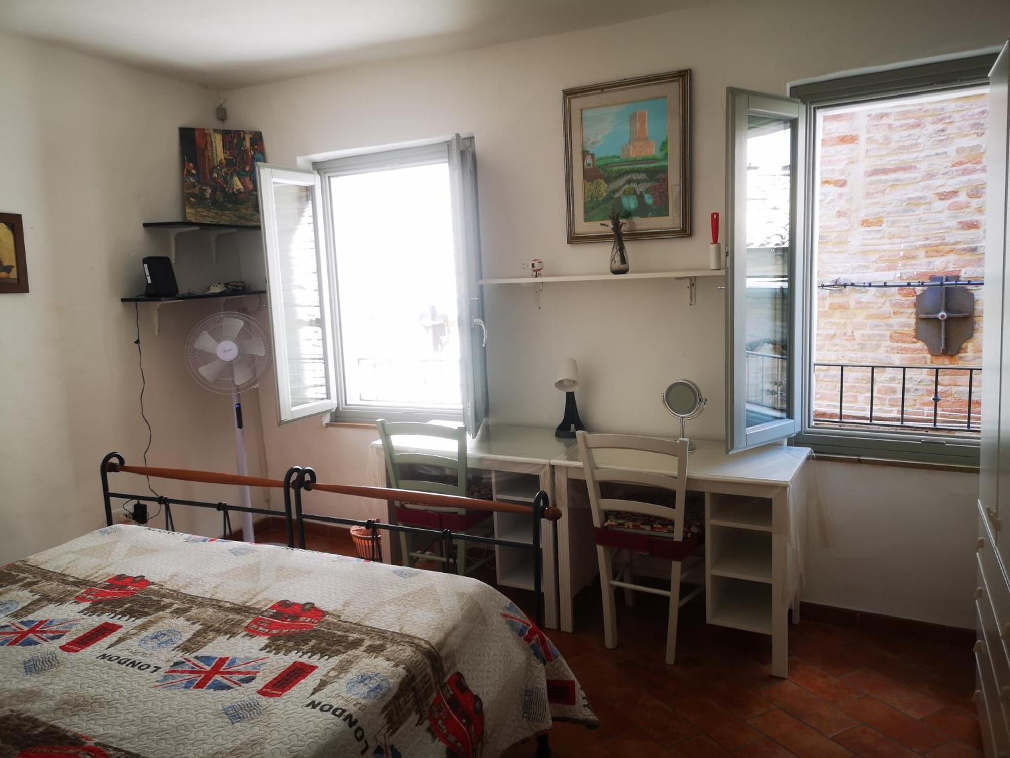 Appartamento Tipico In Centro Storico Urbino Exterior foto